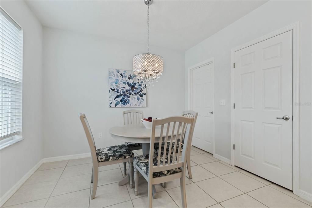 For Sale: $399,900 (3 beds, 2 baths, 1881 Square Feet)