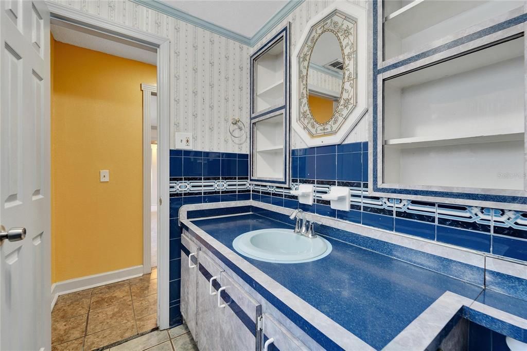 待售: $500,000 (5 贝兹, 3 浴室, 2166 平方英尺)