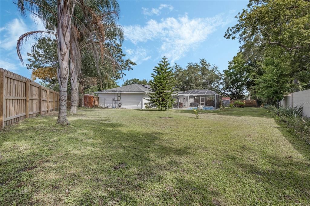 Perfectly situated right off Howell Branch Road for easy access to sought-after Seminole County Schools, shopping, dining, entertainment and everything else Winter Park has to offer!