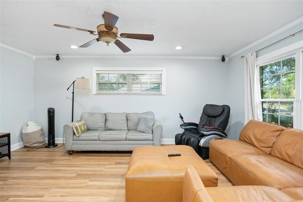 For Sale: $489,000 (4 beds, 2 baths, 1718 Square Feet)