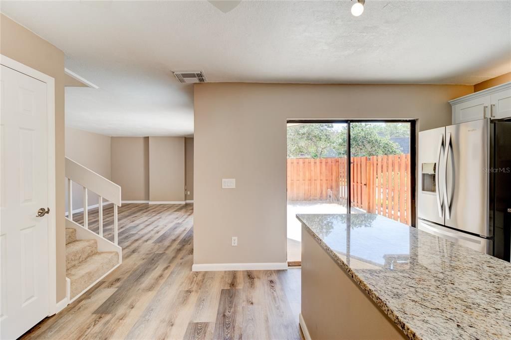 For Sale: $369,900 (2 beds, 2 baths, 1328 Square Feet)