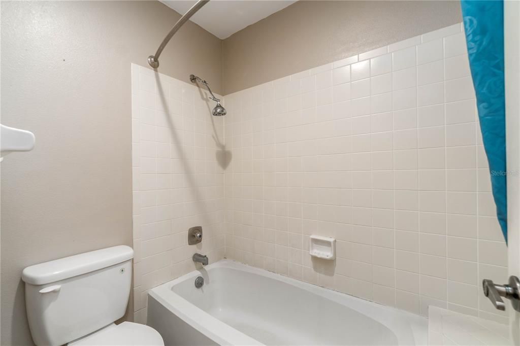 For Rent: $1,950 (2 beds, 2 baths, 1004 Square Feet)