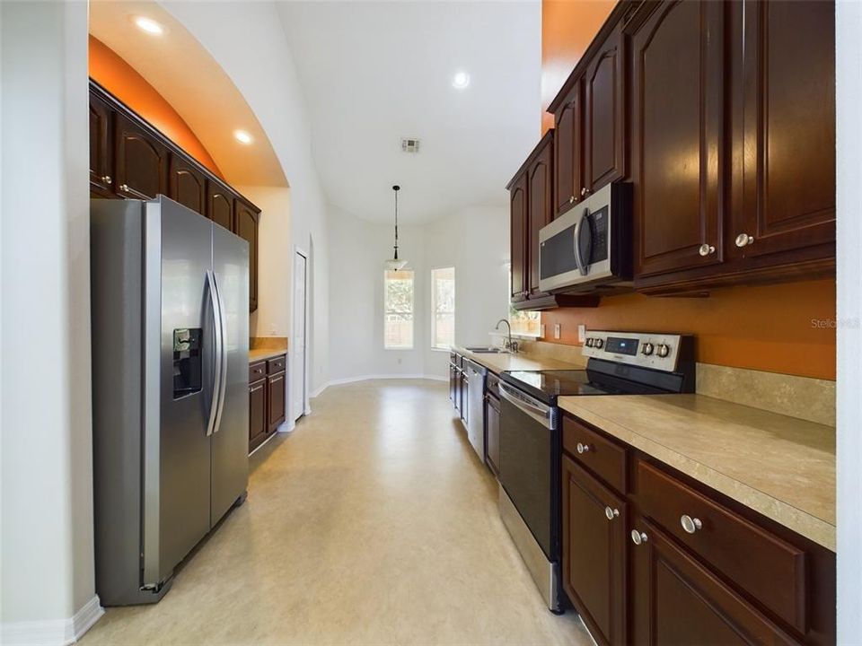 For Sale: $479,900 (4 beds, 2 baths, 2222 Square Feet)