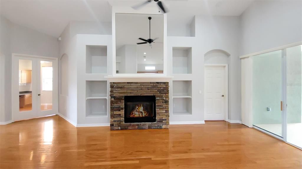 Active With Contract: $2,700 (3 beds, 2 baths, 2056 Square Feet)