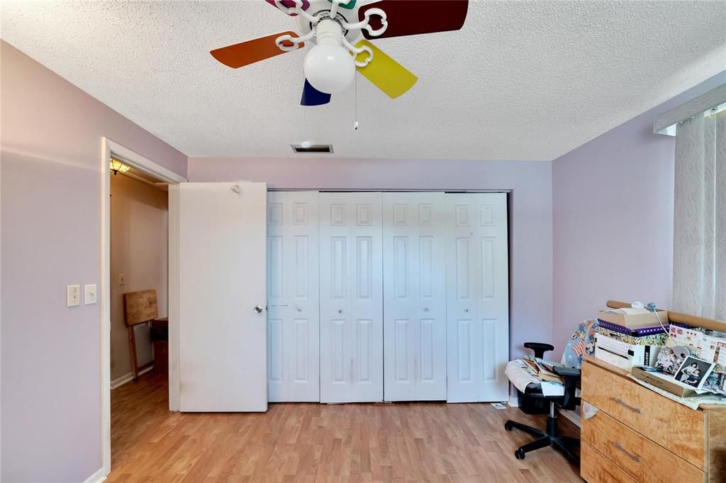 For Sale: $285,000 (3 beds, 2 baths, 1444 Square Feet)