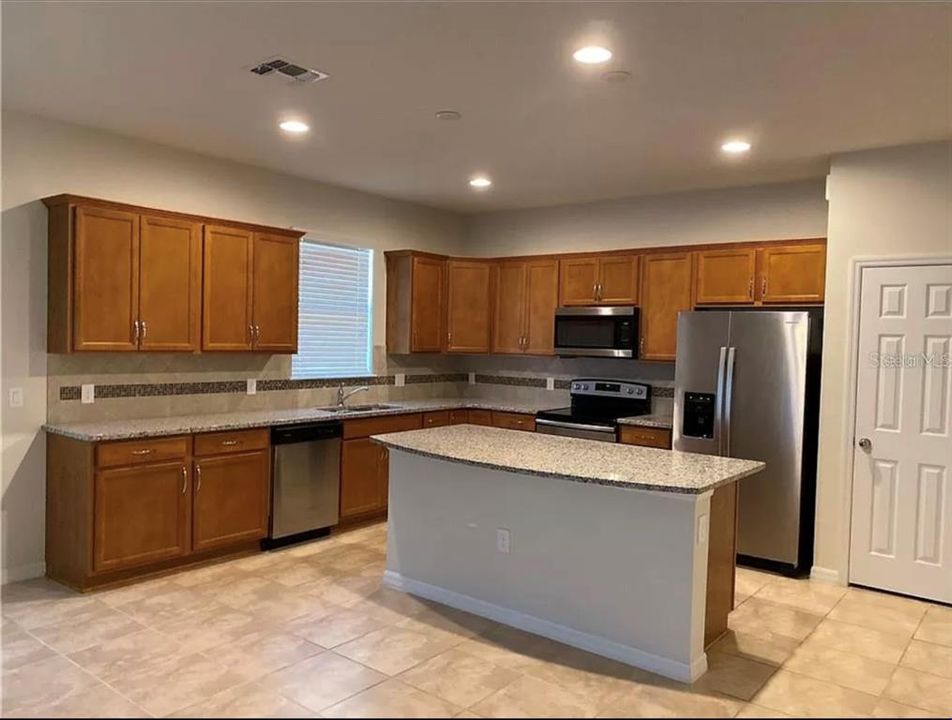 Active With Contract: $2,100 (4 beds, 2 baths, 2144 Square Feet)