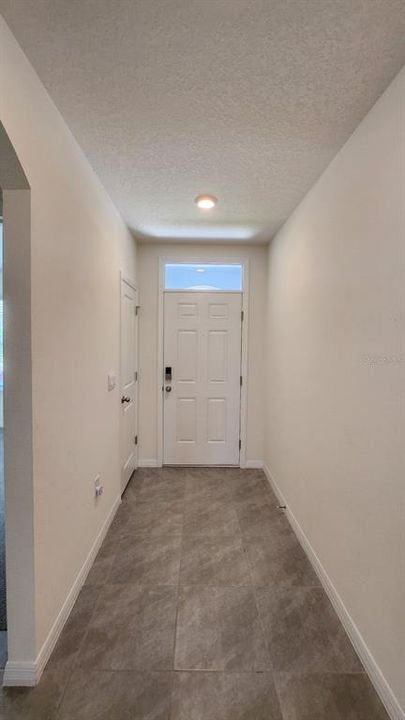 For Rent: $2,495 (4 beds, 2 baths, 1828 Square Feet)