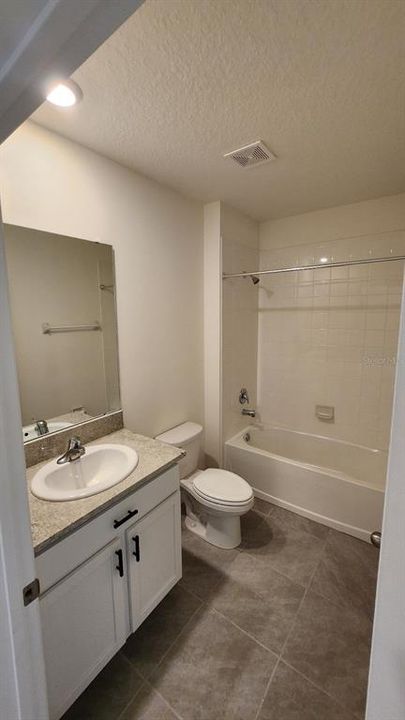 最近租的: $2,495 (4 贝兹, 2 浴室, 1828 平方英尺)