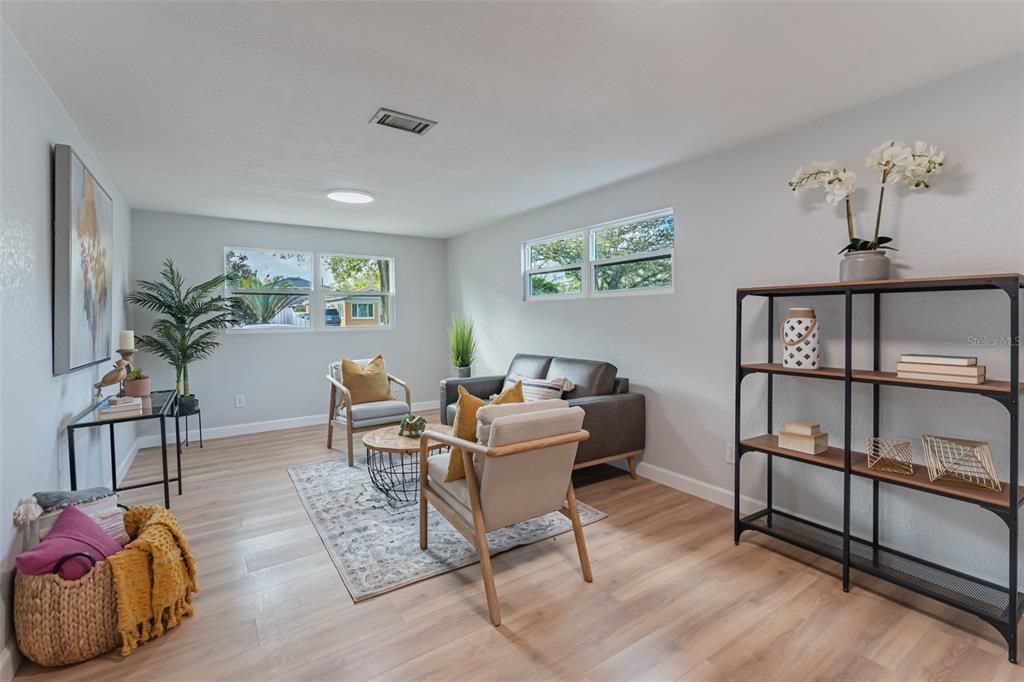 For Sale: $555,000 (3 beds, 2 baths, 1641 Square Feet)