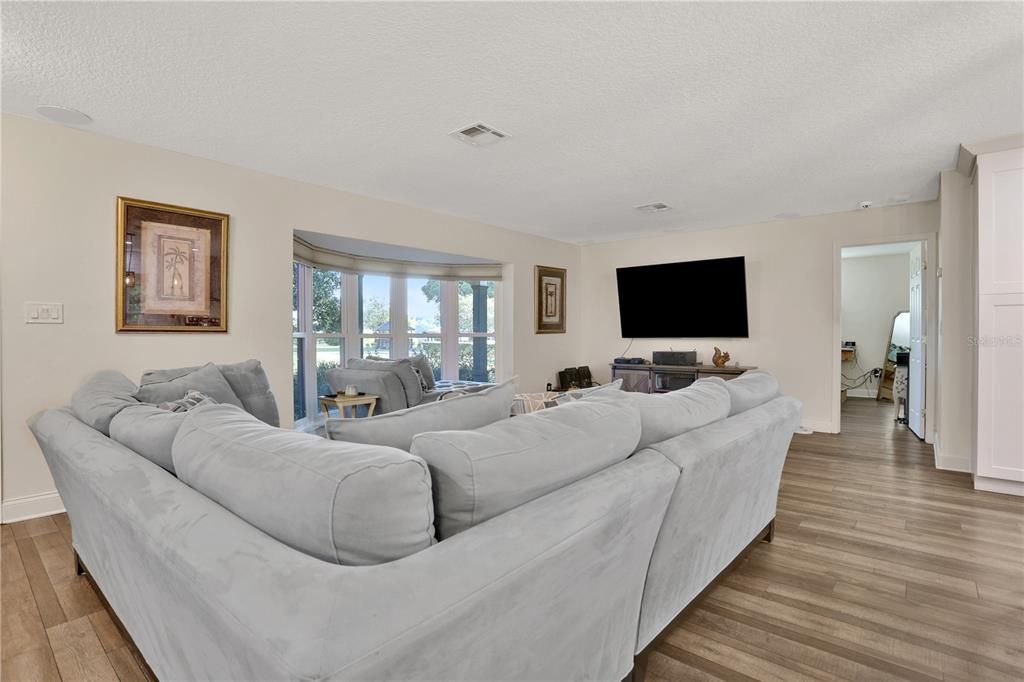 For Sale: $619,900 (4 beds, 2 baths, 2645 Square Feet)