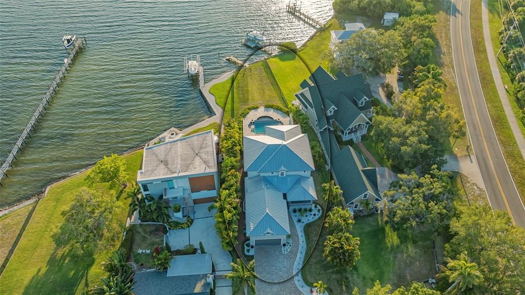 Recently Sold: $2,250,000 (5 beds, 4 baths, 4415 Square Feet)
