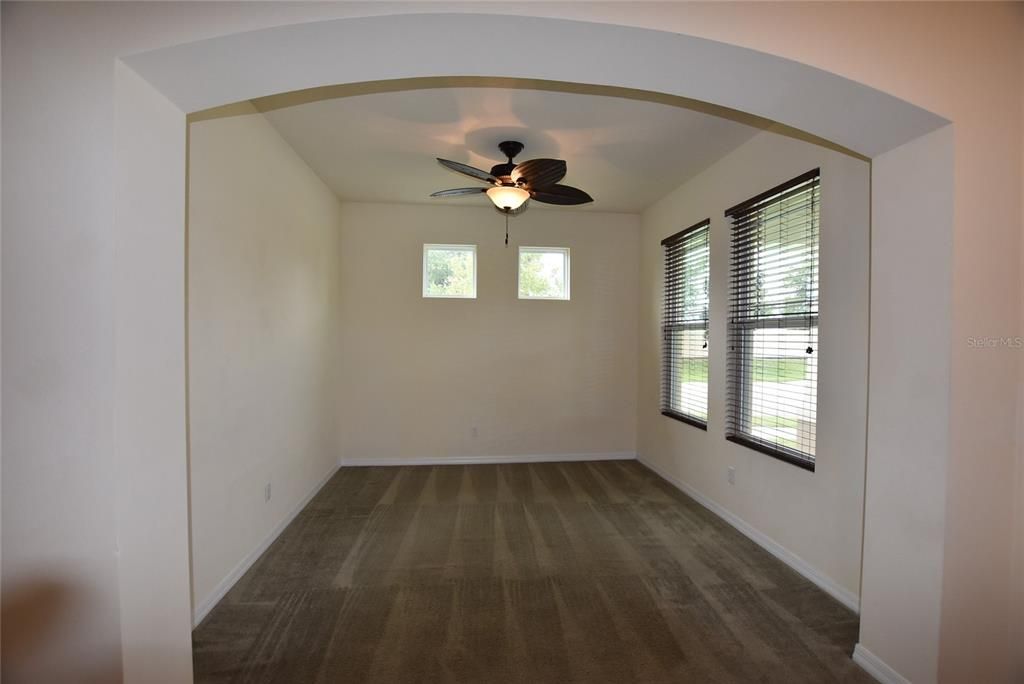 For Rent: $2,250 (3 beds, 2 baths, 1619 Square Feet)