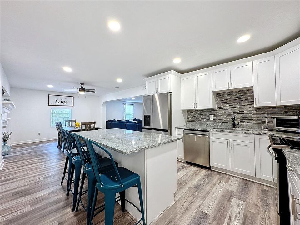 Active With Contract: $4,750 (4 beds, 3 baths, 2559 Square Feet)