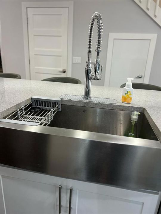 stainless steel workstation kitchen sink with neck faucet