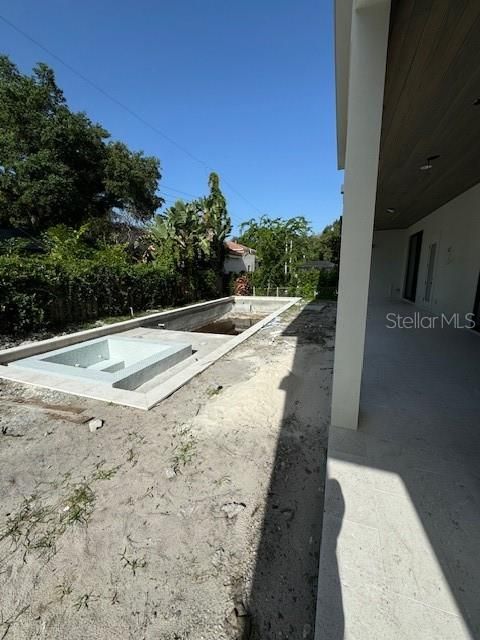 Activo con contrato: $3,990,000 (5 camas, 5 baños, 5110 Pies cuadrados)