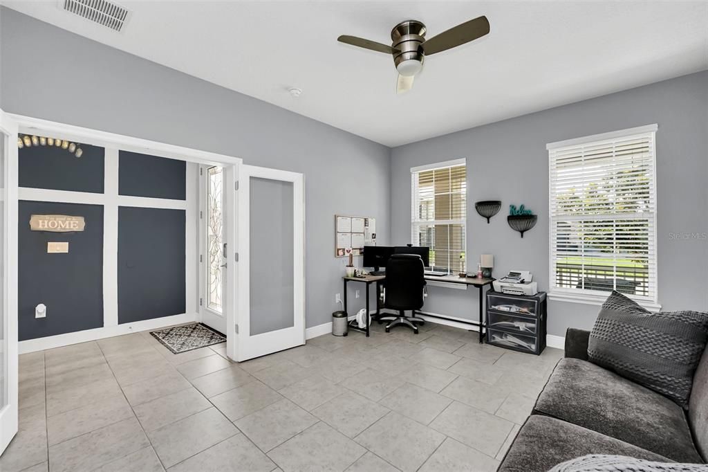 Active With Contract: $450,000 (3 beds, 2 baths, 2323 Square Feet)