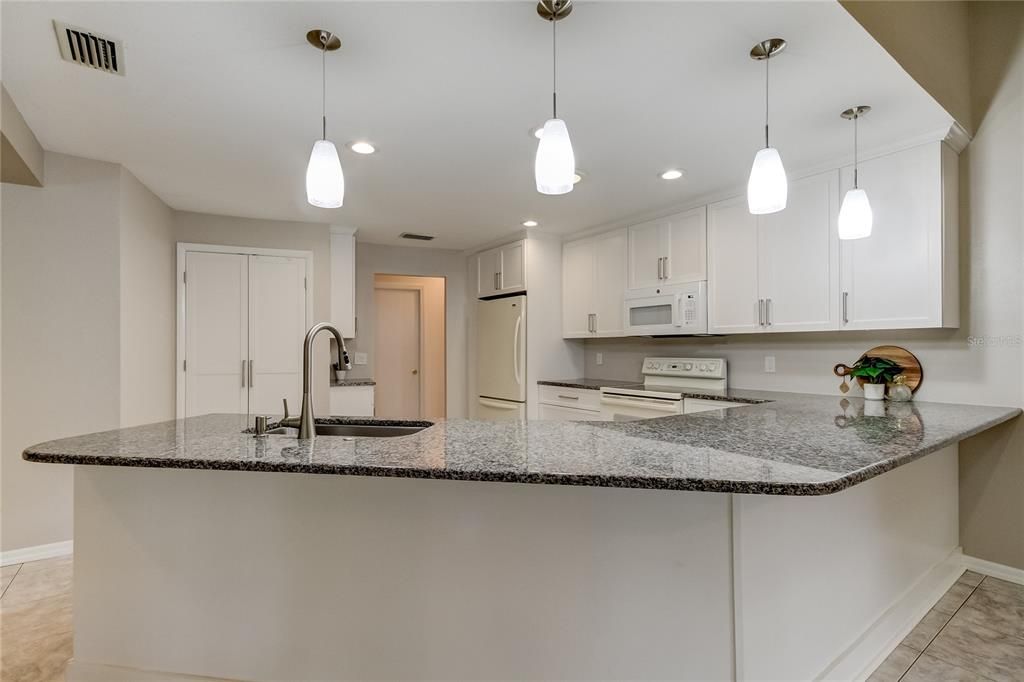 For Sale: $659,900 (4 beds, 2 baths, 2423 Square Feet)