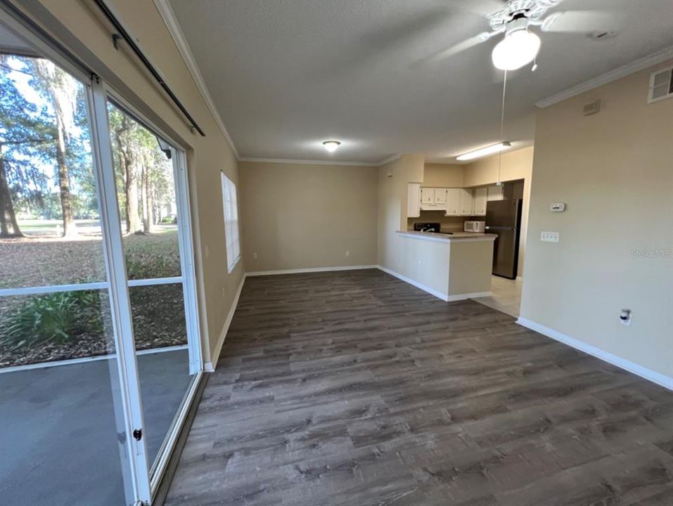 Active With Contract: $1,750 (2 beds, 2 baths, 1134 Square Feet)