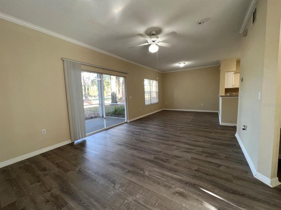 Active With Contract: $1,750 (2 beds, 2 baths, 1134 Square Feet)