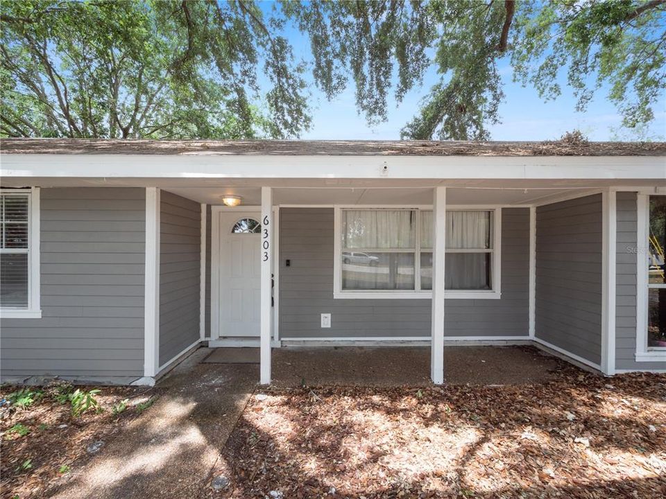 Active With Contract: $279,000 (3 beds, 2 baths, 1672 Square Feet)