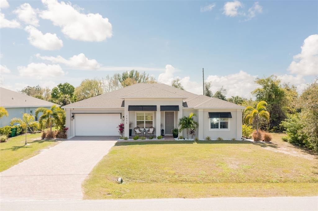 For Sale: $599,900 (4 beds, 2 baths, 2196 Square Feet)