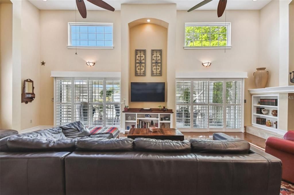 Active With Contract: $770,000 (4 beds, 3 baths, 2913 Square Feet)