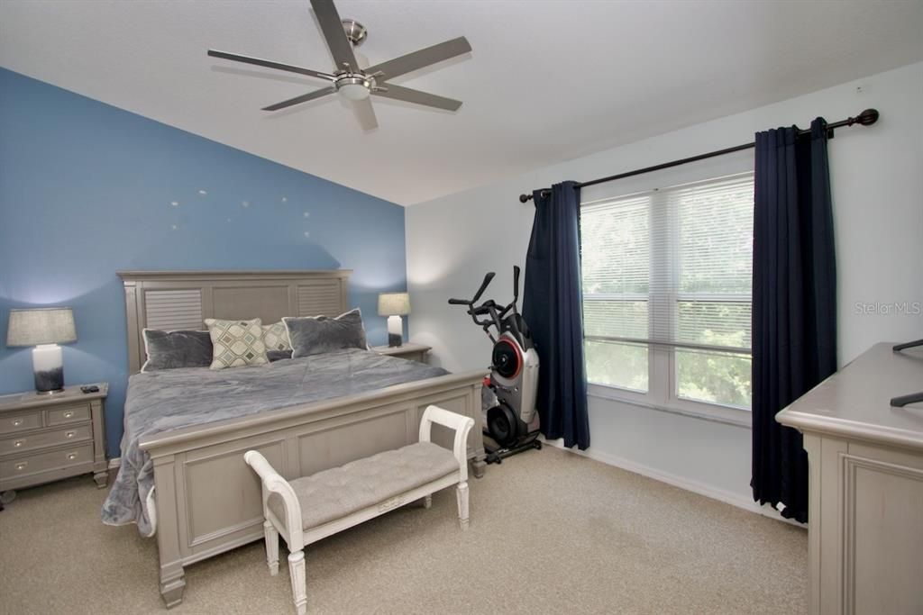 Active With Contract: $279,900 (3 beds, 2 baths, 1508 Square Feet)