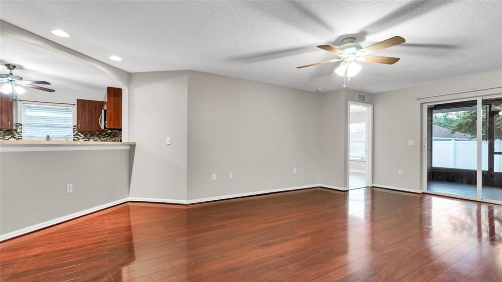 For Rent: $2,145 (3 beds, 2 baths, 1444 Square Feet)