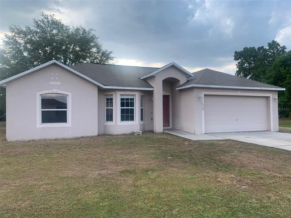 Recently Rented: $2,095 (4 beds, 2 baths, 1730 Square Feet)