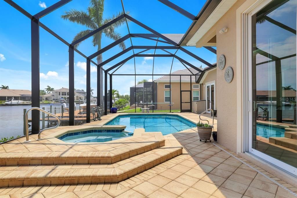 Recently Sold: $2,100,000 (3 beds, 3 baths, 3046 Square Feet)