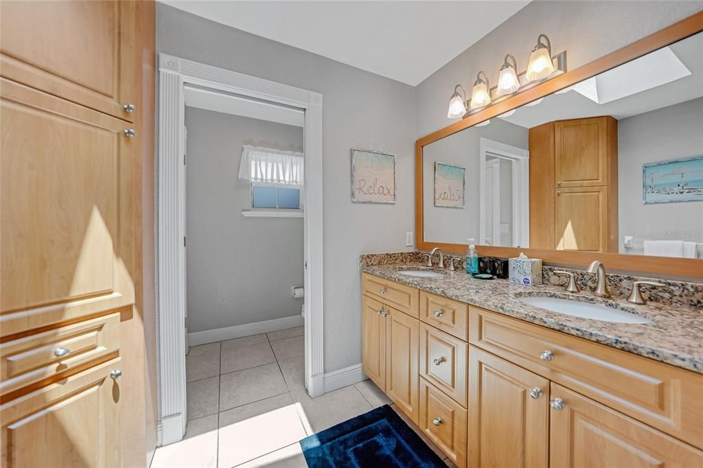 For Sale: $449,000 (3 beds, 2 baths, 1688 Square Feet)