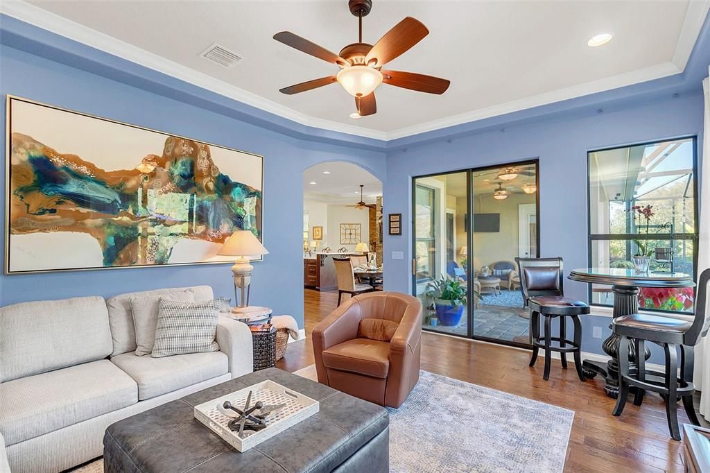 Recently Sold: $954,000 (3 beds, 2 baths, 2884 Square Feet)