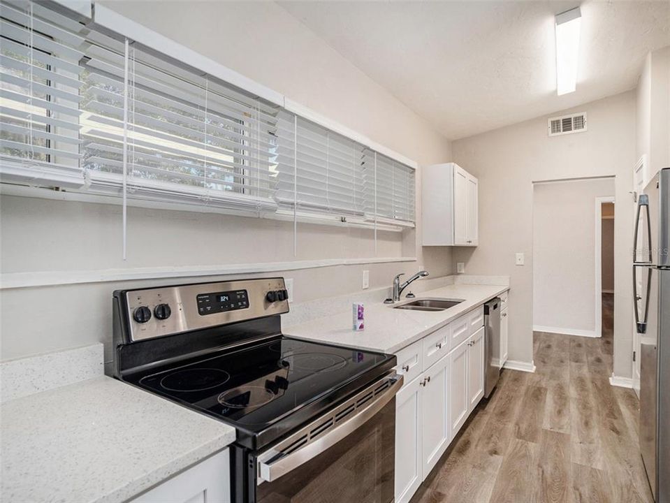 For Sale: $375,000 (3 beds, 2 baths, 1418 Square Feet)