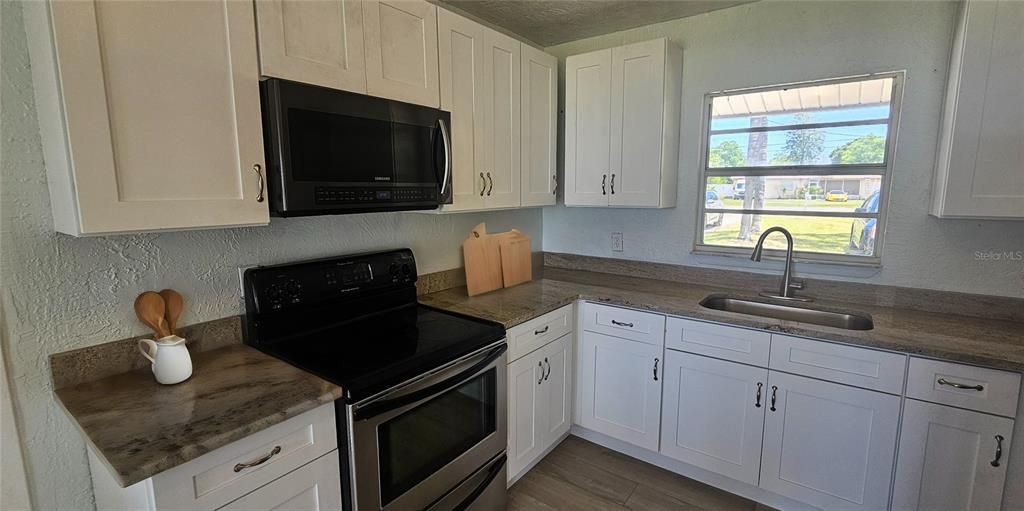 Recently Rented: $2,850 (2 beds, 2 baths, 1313 Square Feet)