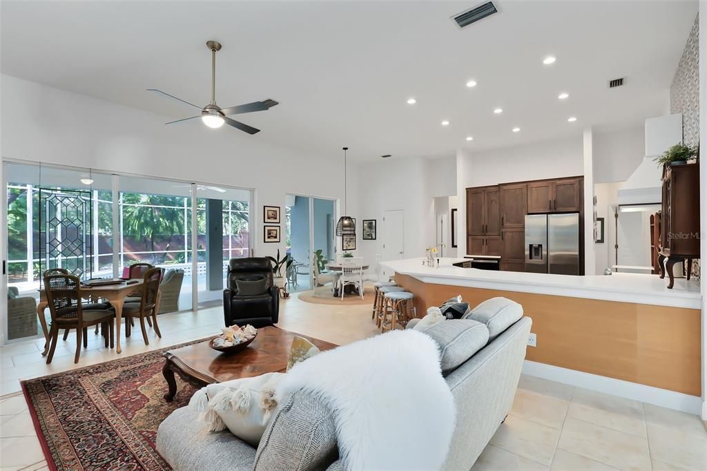 Active With Contract: $635,000 (4 beds, 2 baths, 2414 Square Feet)