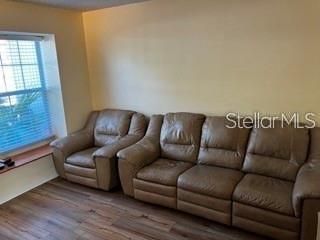 В аренду: $1,950 (2 спален, 1 ванн, 940 Квадратных фут)