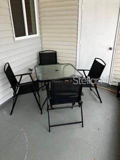 For Rent: $1,950 (2 beds, 1 baths, 940 Square Feet)