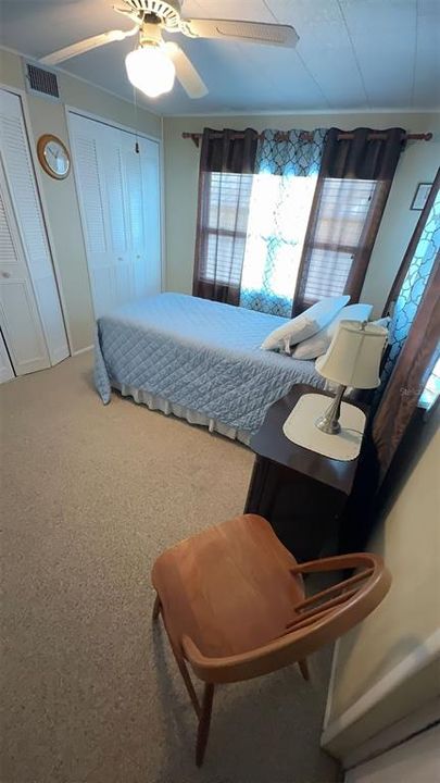 For Sale: $144,500 (1 beds, 1 baths, 930 Square Feet)