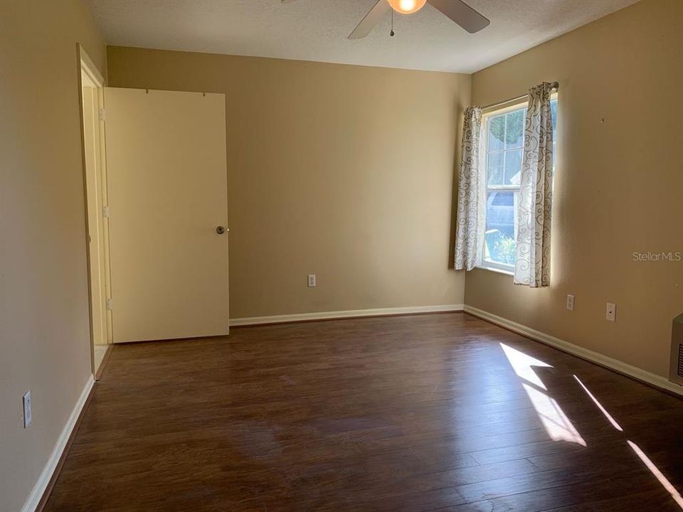 For Rent: $1,050 (1 beds, 1 baths, 500 Square Feet)