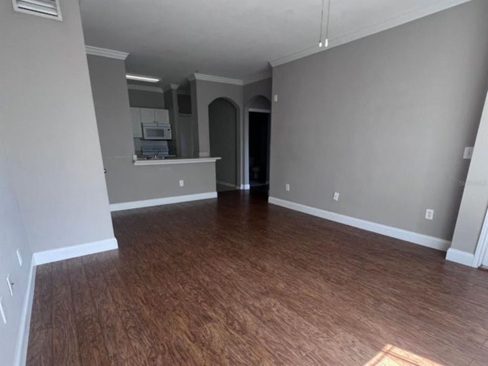 For Rent: $1,500 (1 beds, 1 baths, 660 Square Feet)