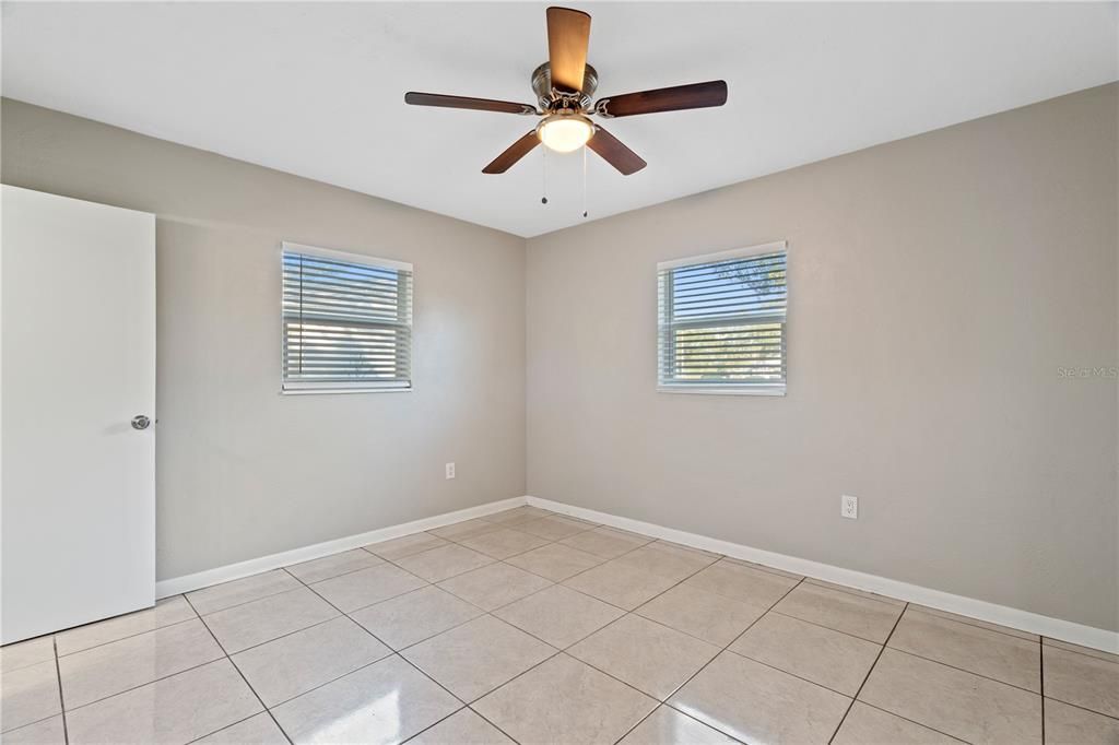 For Sale: $389,900 (3 beds, 2 baths, 1200 Square Feet)