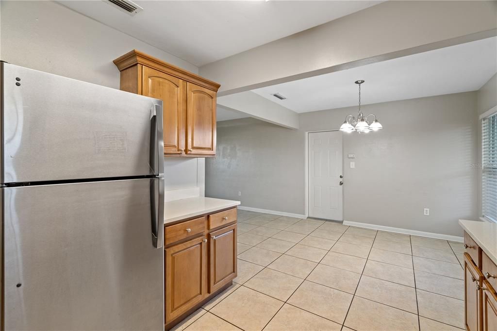 For Sale: $389,900 (3 beds, 2 baths, 1200 Square Feet)