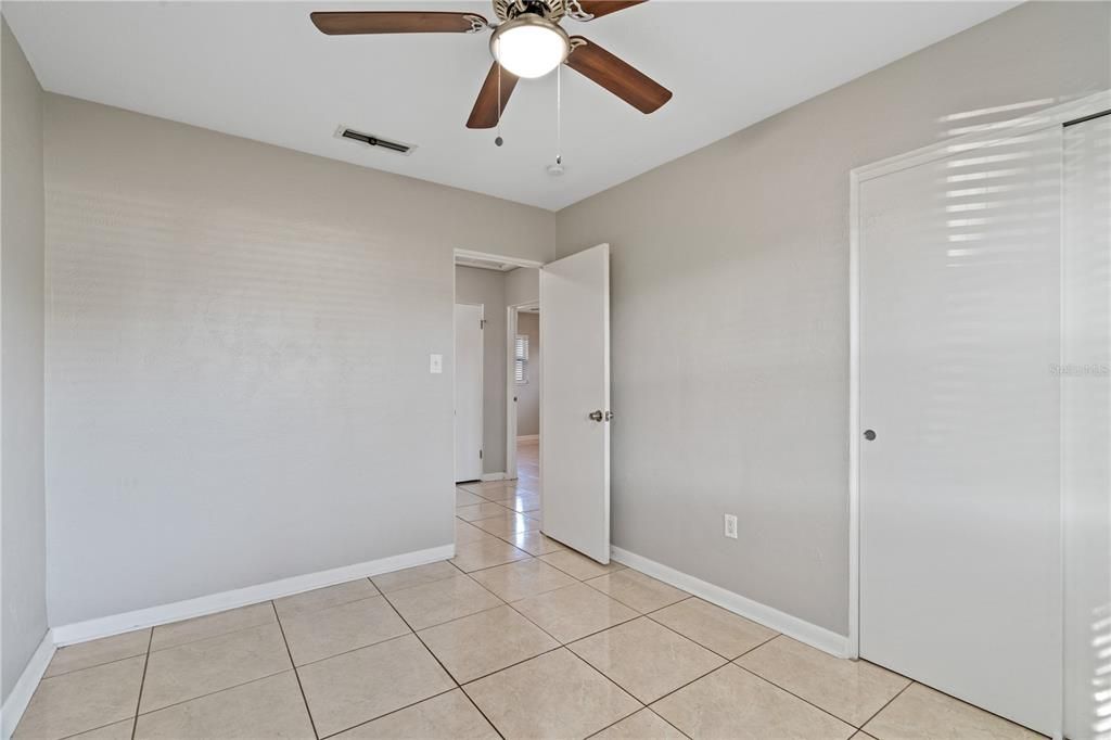 For Sale: $389,900 (3 beds, 2 baths, 1200 Square Feet)