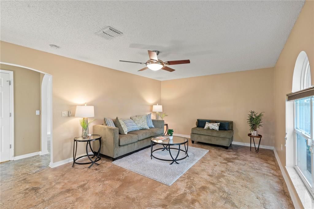 Active With Contract: $430,000 (4 beds, 2 baths, 2142 Square Feet)