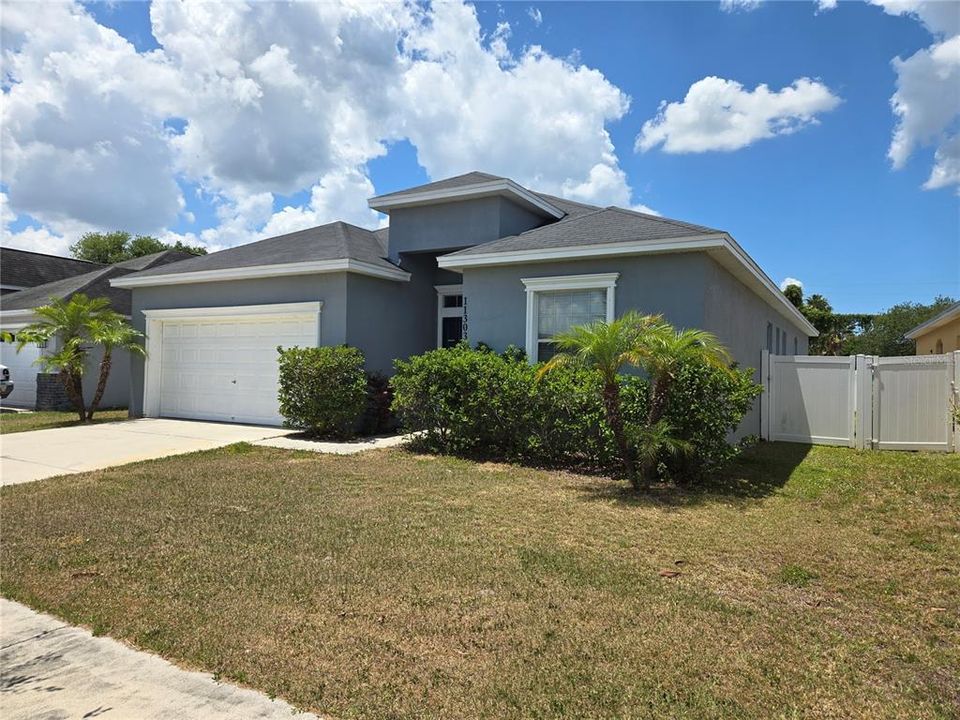 For Sale: $358,900 (4 beds, 2 baths, 1889 Square Feet)