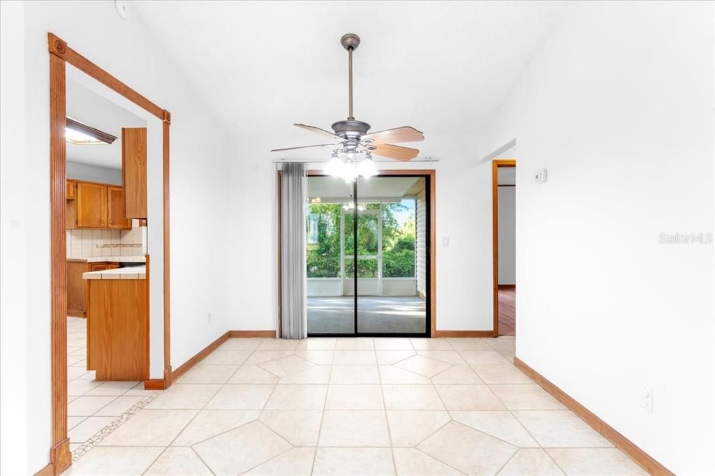 For Sale: $279,900 (3 beds, 2 baths, 1133 Square Feet)