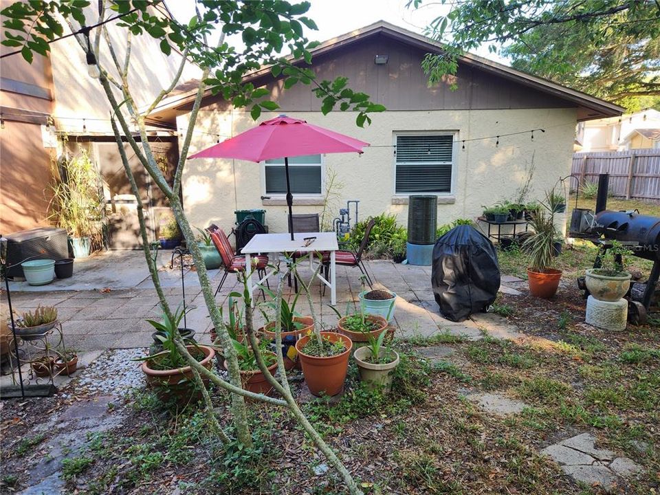 Active With Contract: $285,000 (3 beds, 2 baths, 1134 Square Feet)