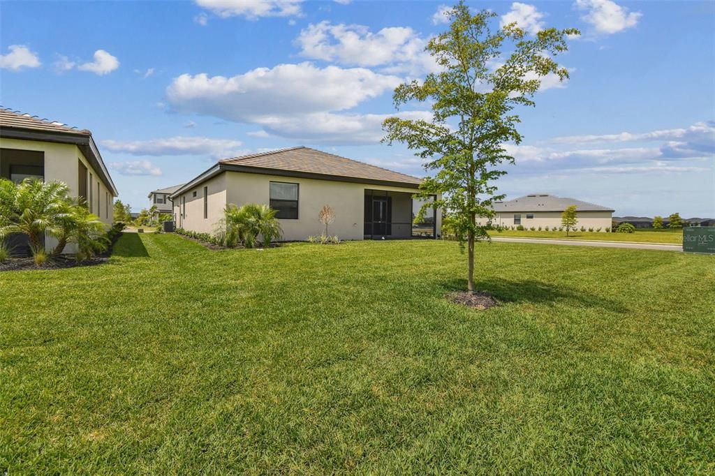 Active With Contract: $4,000 (4 beds, 3 baths, 2032 Square Feet)