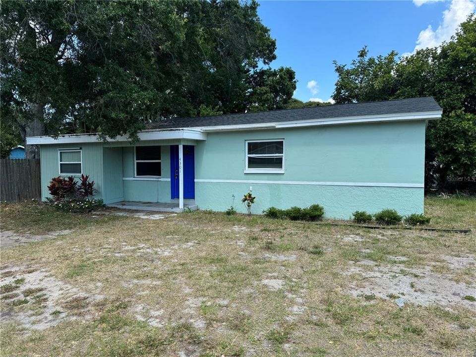 Recently Sold: $320,000 (4 beds, 2 baths, 1203 Square Feet)