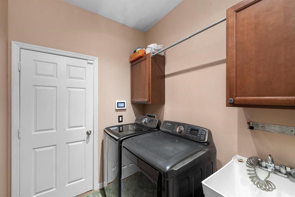 Laundry Room (W/D stays!)